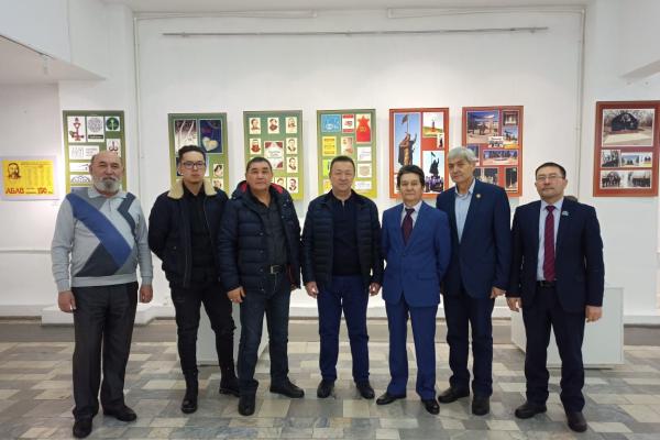 Творческая выставка в честь 30-летия Независимости Казахстана